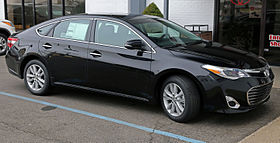 2014 Toyota Avalon XLE, front.jpg